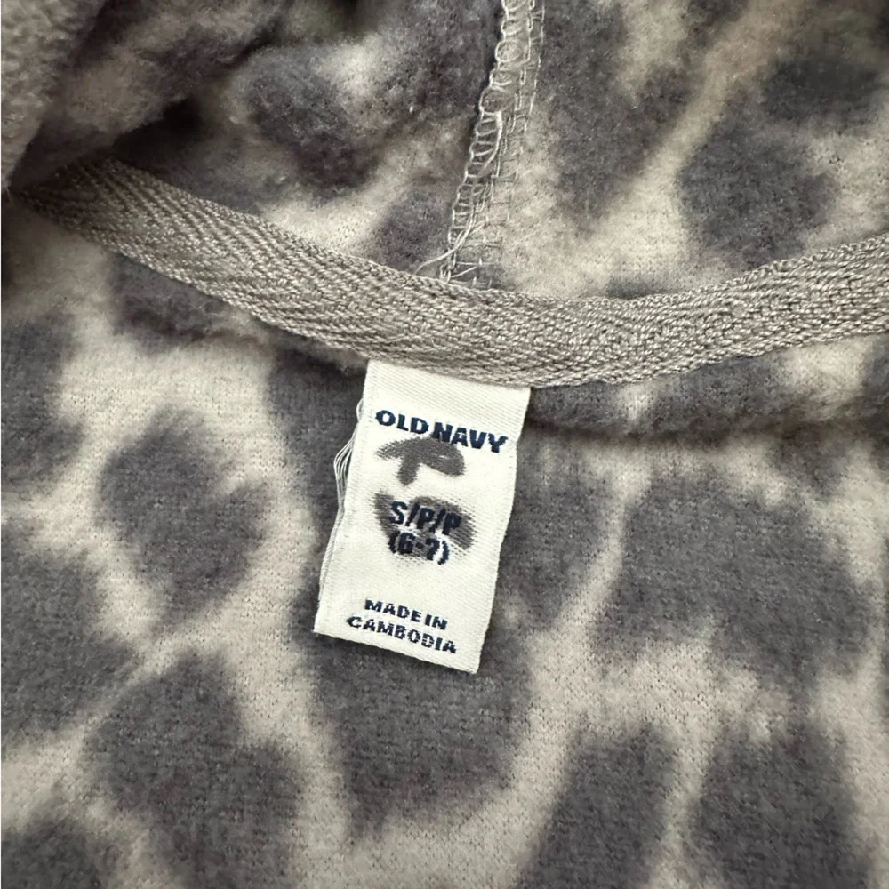 Old Navy Girls Micro Fleece Full Zip Hoodie in Leopard Gray Print Size Small 6 7